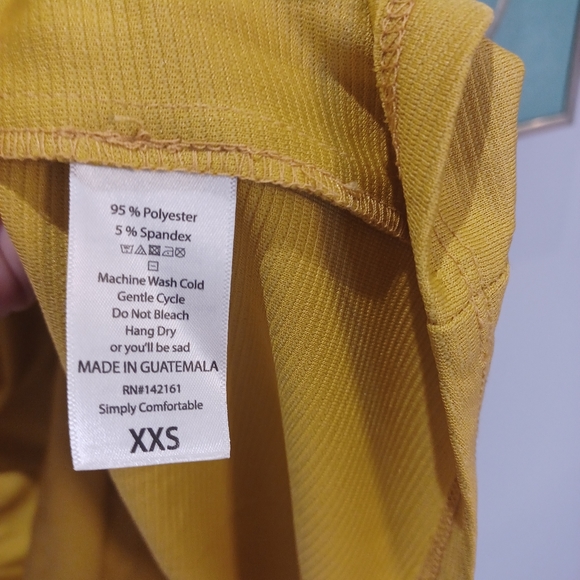 💰3/$30NWT LulaRoe Pleated yellow dress - Picture 4 of 6